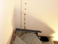 Verpressung eines Risses in einer Betonwand